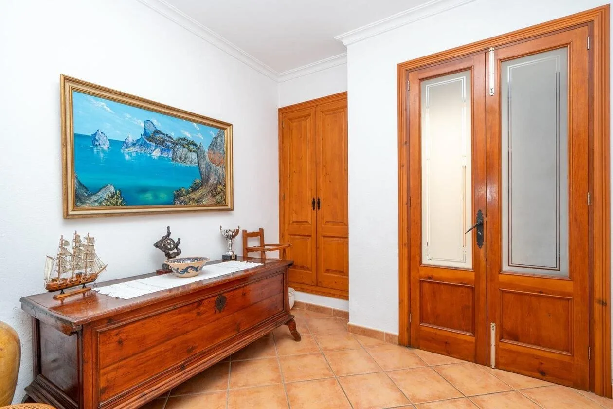 Partly renovated house, move-in ready, in Pollença - 1